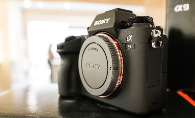 Sony Alpha 9 Mirrorless Camera