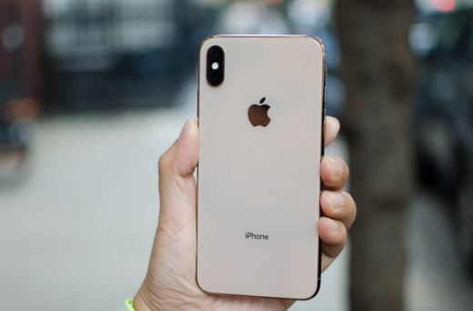 iphone xs max design