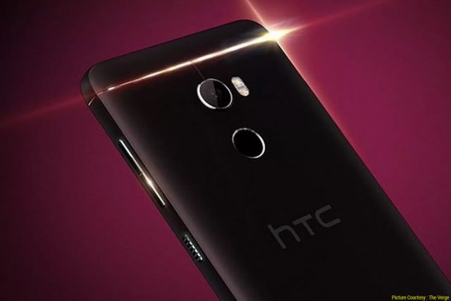 Expect a Squeezable Phone From HTC This Time!