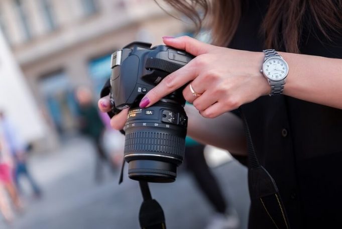 Top 5 Digital Cameras You Can Buy in 2017 List of Top 5 Digital Cameras