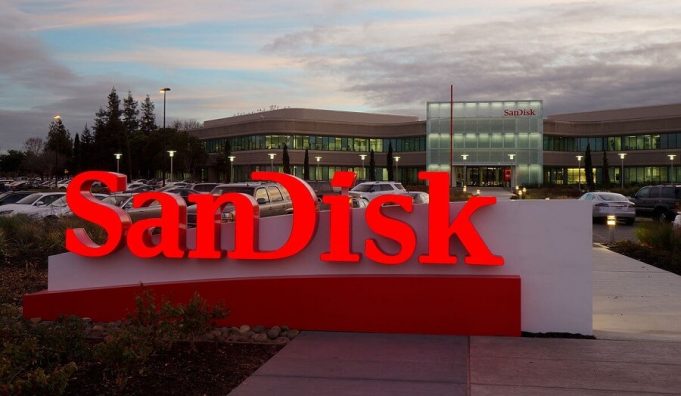 World’s largest microSD card unveiled as a 400GB Beast SanDisk microSD card 400GB