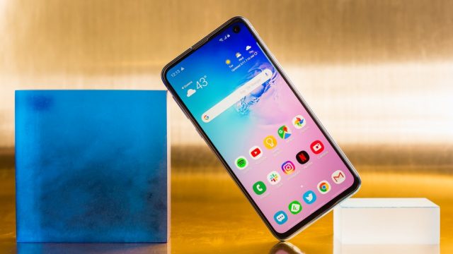 Samsung Galaxy S10E Review