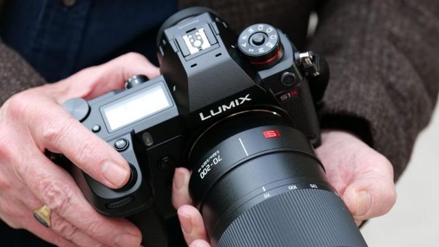 Panasonic Lumix S1R Review