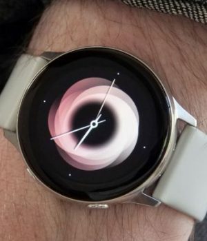 Samsung Galaxy Watch Active Review: As Good as the Apple Watch Samsung Galaxy Watch Active review